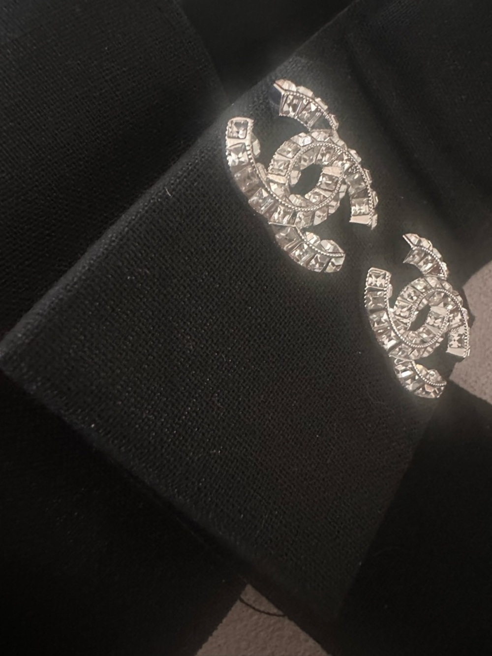 Chanel stud earrings - Picture 7 of 10